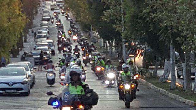 Motosiklet tutkunları Kuşadası’nda buluştu