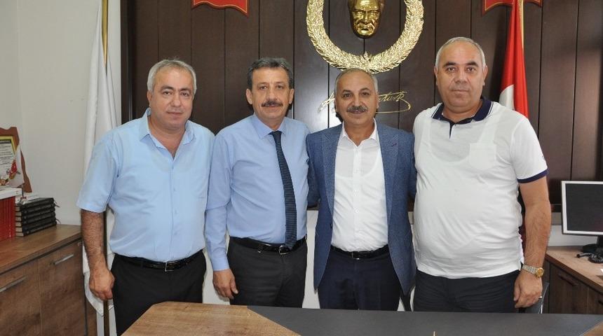 Din&ccedil;er: "Ahilik insan odaklı ticaret ahlakının &ouml;z&uuml;d&uuml;r"