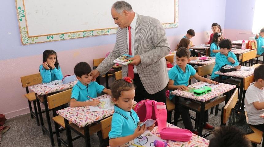 Başkan &Ouml;zt&uuml;rk Yeni Eğitim-&Ouml;ğretim Yılını Kutladı