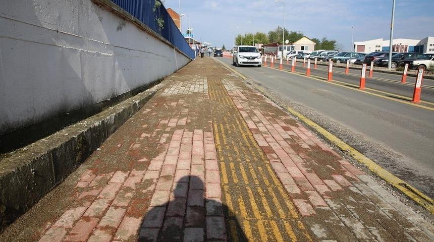 Yol ve kaldırımda sona gelindi