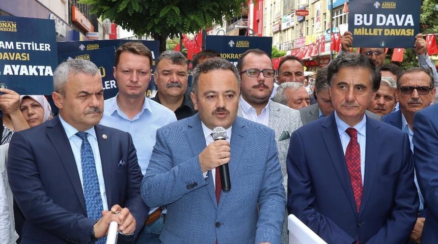 Altın&ouml;z, &ldquo;Menderes ve arkadaşları hukuk dışı muameleye maruz kalmıştır"