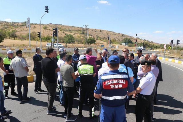 Nevşehir Valisi Aktaş ölüm kavşağında incelemelerde bulundu