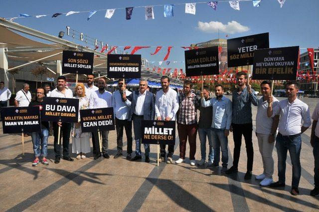 Aydın AK Parti demokrasi şehidi Adnan Menderes’i andı