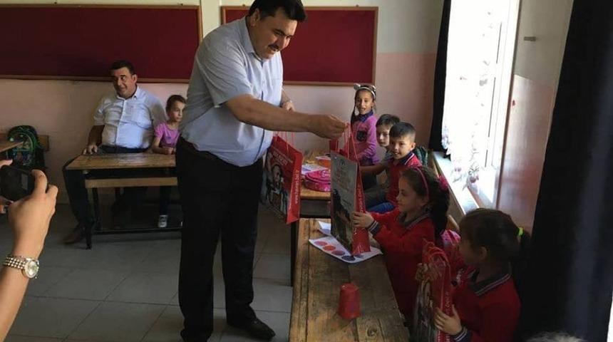 Havran Belediyesi&rsquo;nden &ouml;ğrencilere kırtasiye desteği