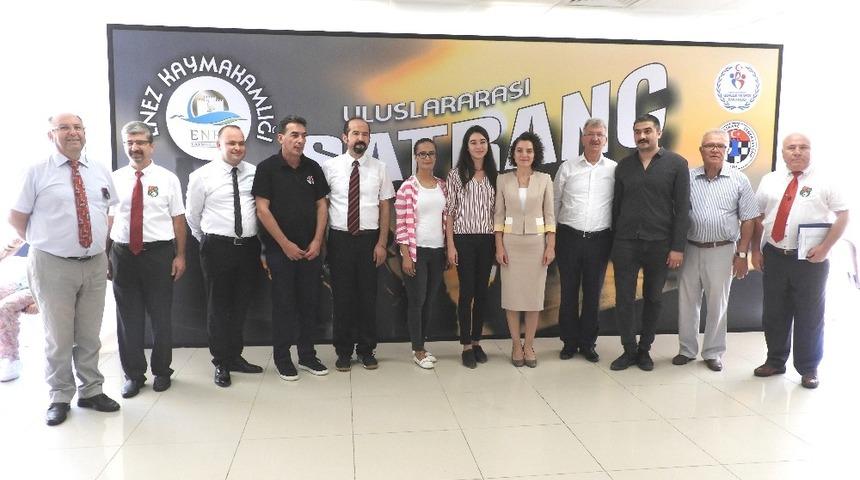 Enez&rsquo;de uluslararası satran&ccedil; turnuvası devam ediyor