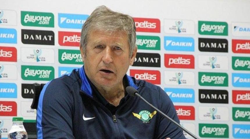 Akhisarspor Safet Susic ile yollarını resmen ayırdı!