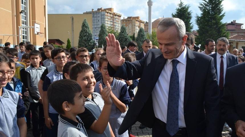 Bartın&rsquo;da 30 bin 500 &ouml;ğrenci i&ccedil;in ilk ders zili &ccedil;aldı