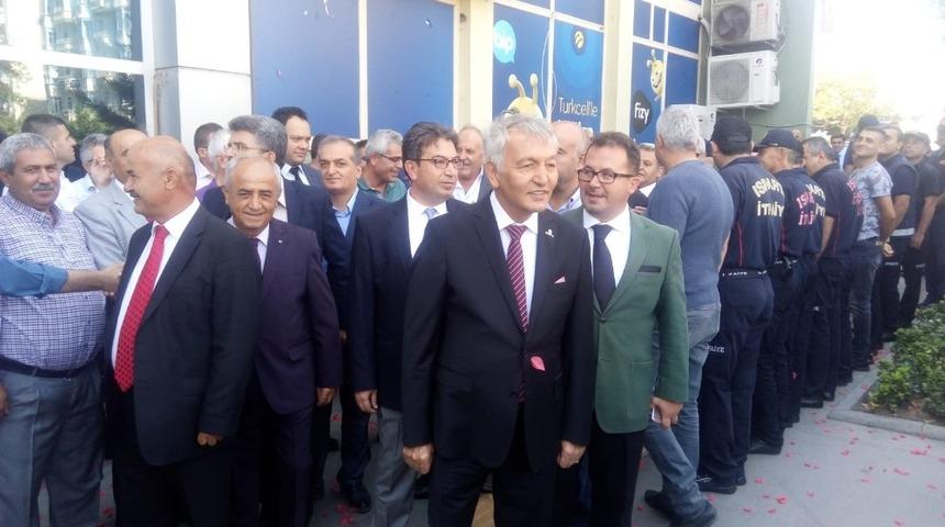 MHP&rsquo;li Başkan ve başkan adayı G&uuml;naydın&rsquo;a coşkulu karşılama