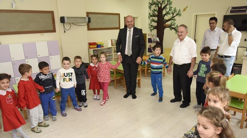 Başkan Togar, &ouml;ğrencilerin heyecanına ortak oldu