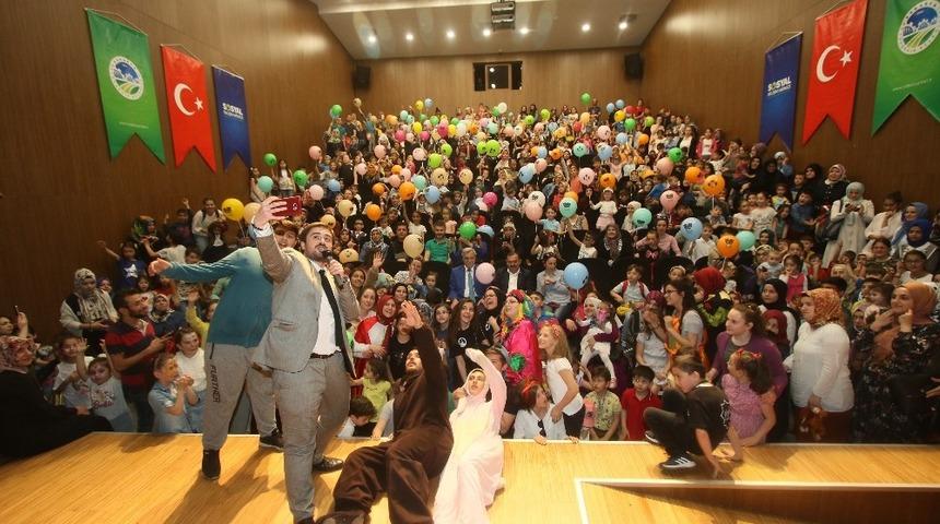 Akyazı Belediyesinden öğrencilere tiyatro eğitim dersleri