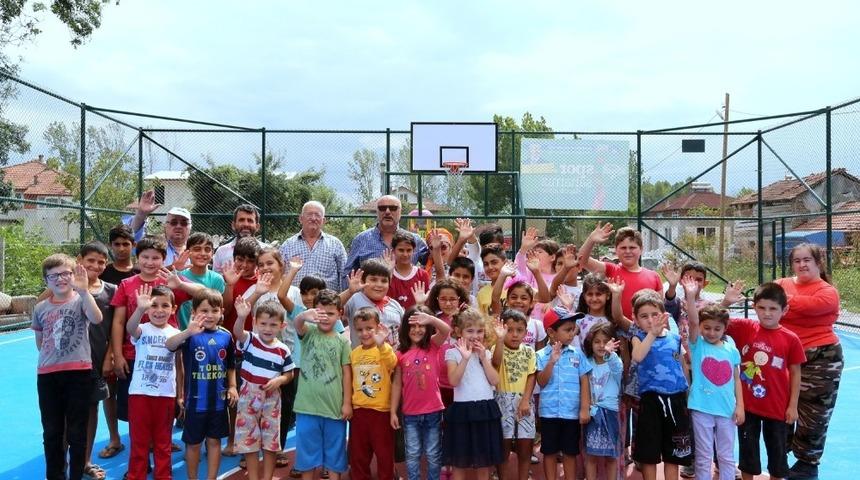 Adapazarı’na 9 yeni basketbol sahası