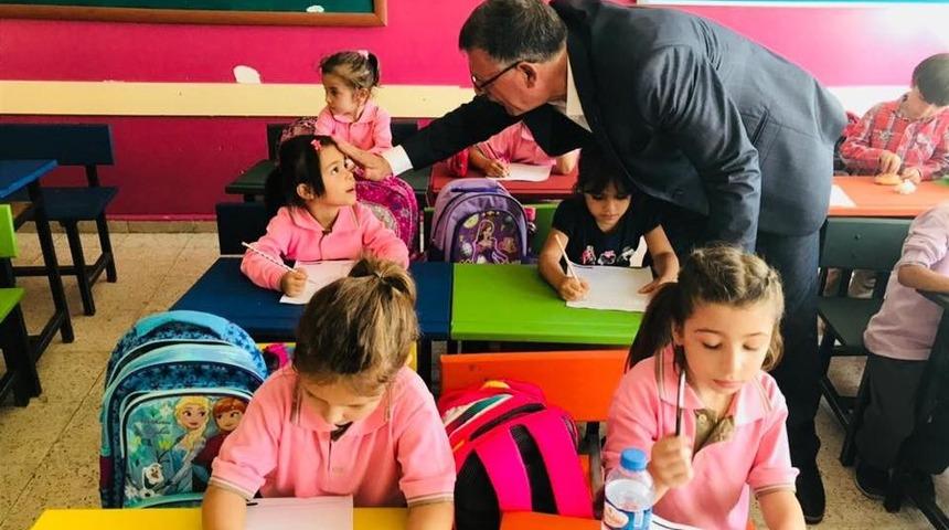 Başkan Duymuş, minik &ouml;ğrencileri ziyaret etti