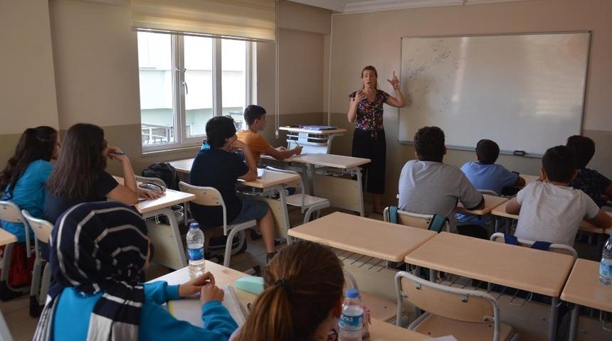 ŞEGEM&rsquo;de liseye hazırlık kursları başladı