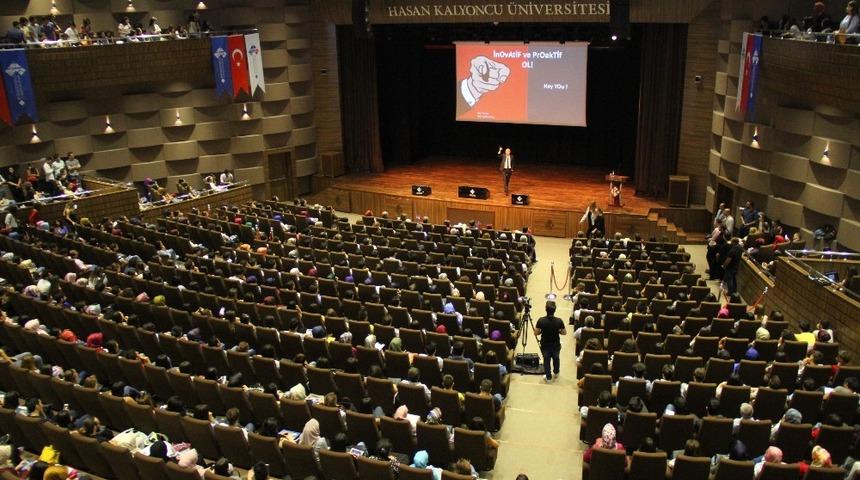 HK&Uuml;&rsquo;de 2022 mezunları oryantasyon ile &uuml;niversite hayatına adım atacak