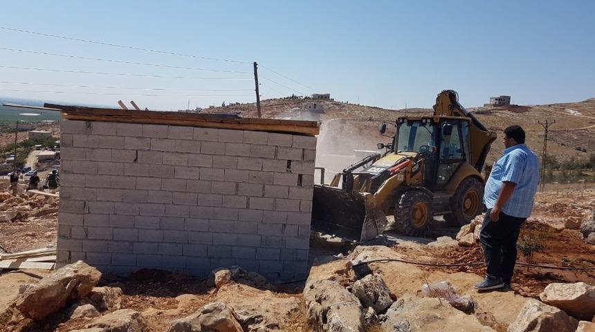 Eyy&uuml;biye&rsquo;de 14 ka&ccedil;ak yapının yıkımı ger&ccedil;ekleşti