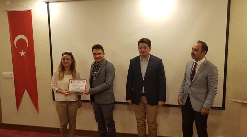 İmranlı’da öğretmenlere robotik ve kodlama eğitimi verildi