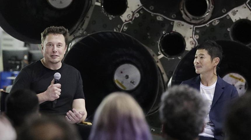 Ay'a gidecek ilk turist belli oldu