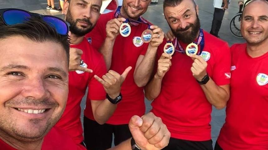 Belediyespor’lu Derin Türkiye şampiyonu oldu