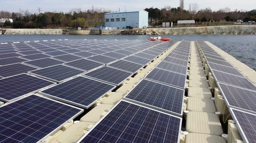 Yüzer GES günlük 260 hanenin enerjisini karşılıyor