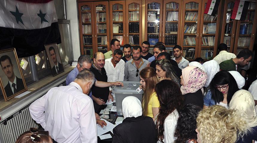 Gerilimin gölgesinde Suriye dün seçime gitti