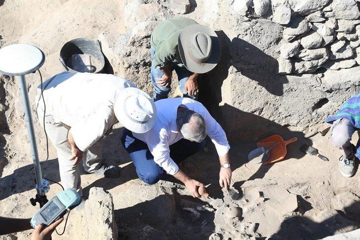 Başkan Çelik Kültepe kazı alanını ziyaret etti G2