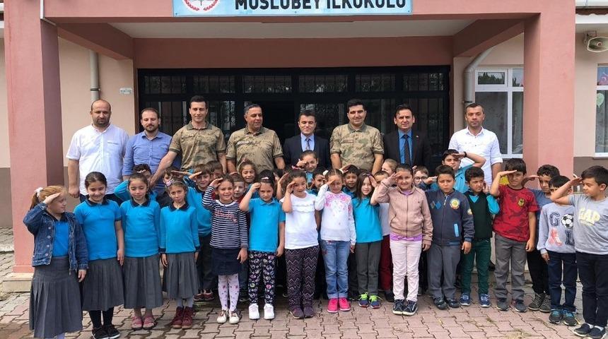 Jandarmanın eğitim hassasiyeti