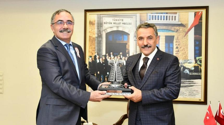 Vali Kaymak&rsquo;tan Ahilik Haftası&rsquo;nda &ldquo;stok&ccedil;uluk&rdquo; uyarısı