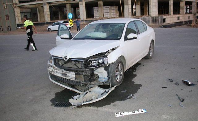 Elazığ’da trafik kazası:2 yaralı