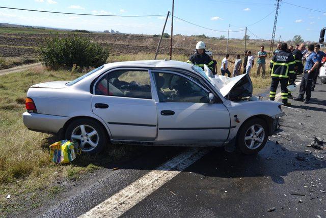 Tekirdağ'da iki otomobil çarpıştı: 1 ölü, 1 yaralı