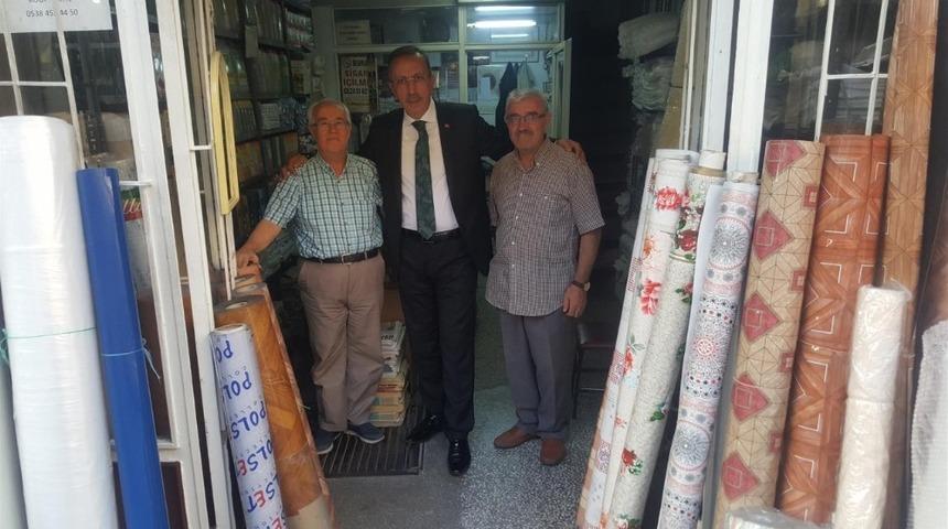 Belediye Başkanı Se&ccedil;en esnaf ziyaretlerini s&uuml;rd&uuml;r&uuml;yor