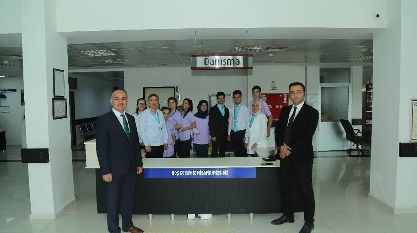 Beypazarı Belediyesi&rsquo;nden devlet hastanesine hasta karşılama personeli desteği