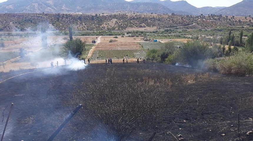 Sason&rsquo;da tarla yangını