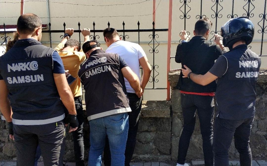 Samsun&rsquo;da narkotik ekipleri okullar b&ouml;lgesinde uygulama yaptı