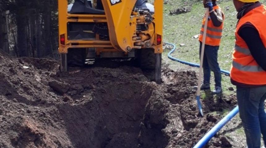 Feke&rsquo;nin 10 mahallesine yeni i&ccedil;me suyu hattı