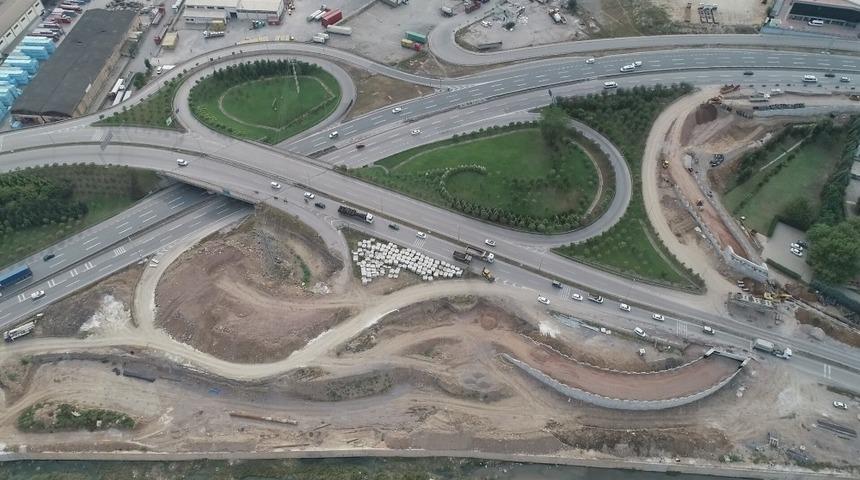 Dilovası Batı Kavşağında &ccedil;alışmalar devam ediyor