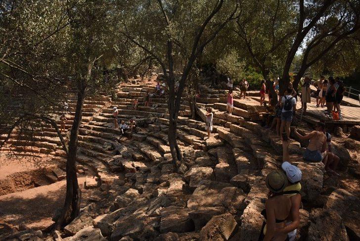 Kleopatra Adası'na turistlerden yoğun ilgi G5