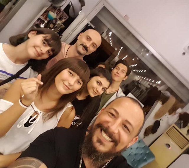 Sa&ccedil;kıran Ezgi Sena ya, okul hediyesi peruk 2