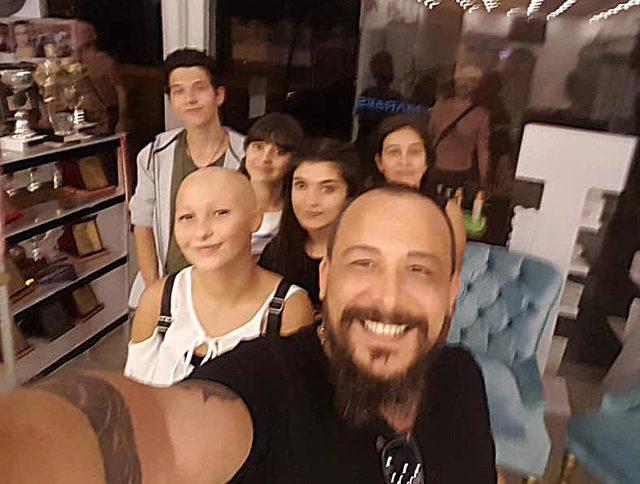 Sa&ccedil;kıran Ezgi Sena ya, okul hediyesi peruk 4