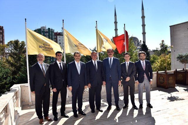 Tacikistan Büyükelçisi Rajabiyon Başkan Altay’ı ziyaret etti