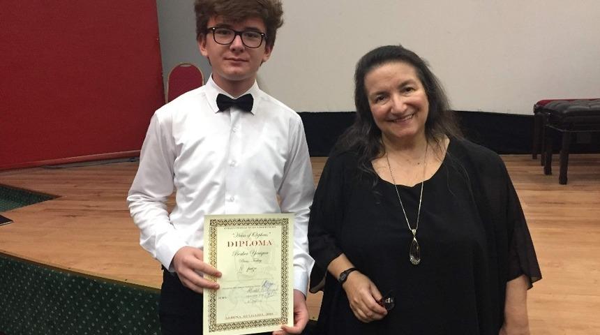 Anadolu &Uuml;niversitesi Devlet Konservatuvarı &ouml;ğrencisi d&ouml;rd&uuml;nc&uuml; oldu