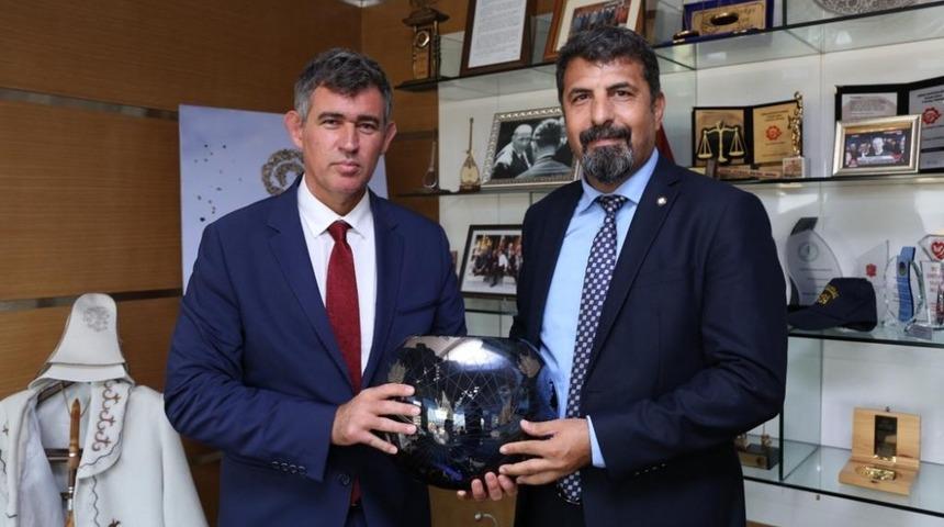 Yeşilboğaz: "Hukuk&ccedil;u enflasyonu i&ccedil;in &ouml;nlem alınmalı"