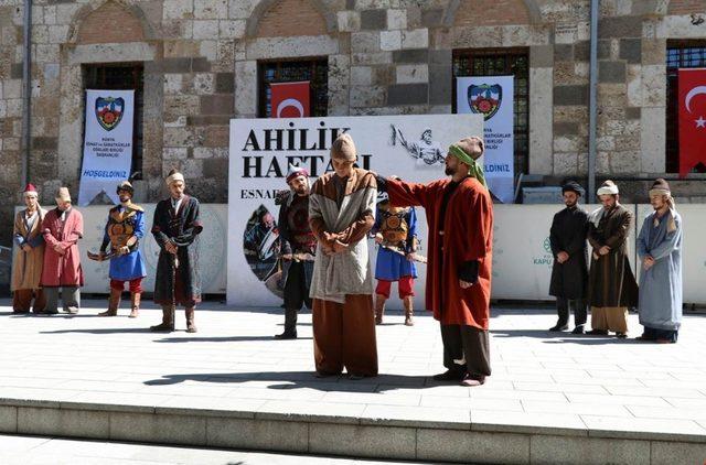 Konya’da Ahilik Haftası ve Esnaf Bayramı kutlamaları başladı