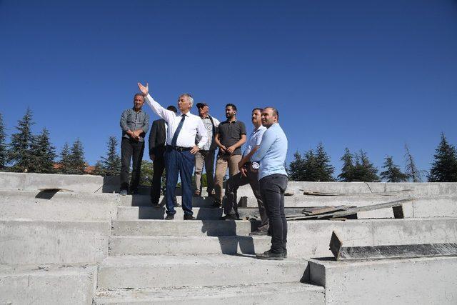 Türkiye’nin ilk müstakil güreş kompleksi inşaatı Isparta’da yükseliyor