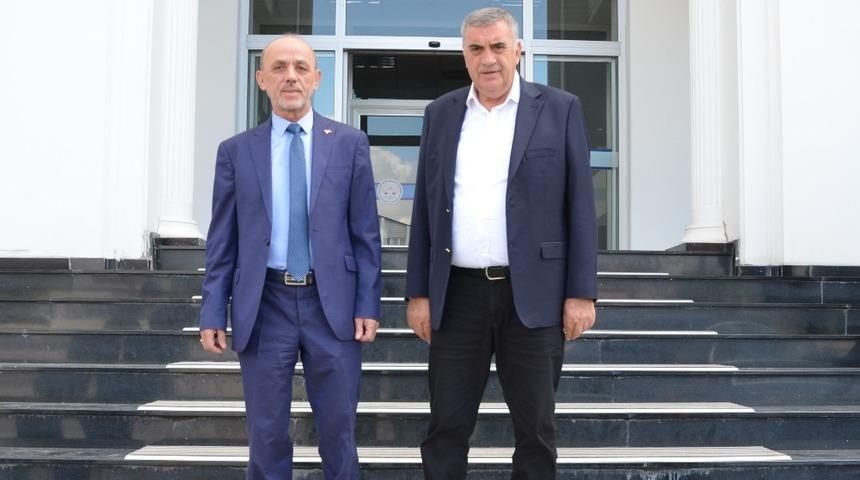Başkan To&ccedil;oğlu&rsquo;ndan Başkan &Ouml;zt&uuml;rk&rsquo;e ziyaret