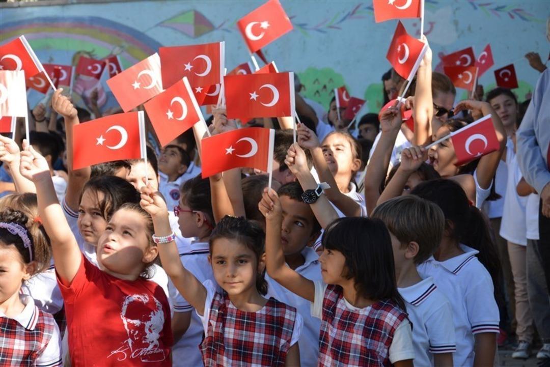 Edremit&rsquo;te İlk&ouml;ğretim Haftası coşkulu bir şekilde kutlandı