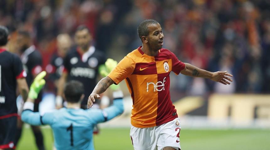 Mariano: Galatasaray'a gelmeden &ouml;nce ailemi ikna etmekte zorlandım!