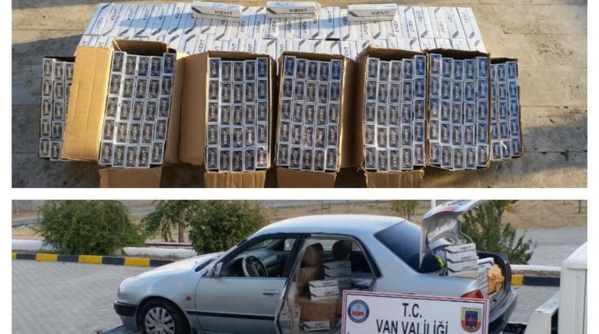 &rsquo;Dur&rsquo; ihtarına uymayan otomobilden 6 bin paket ka&ccedil;ak sigara &ccedil;ıktı