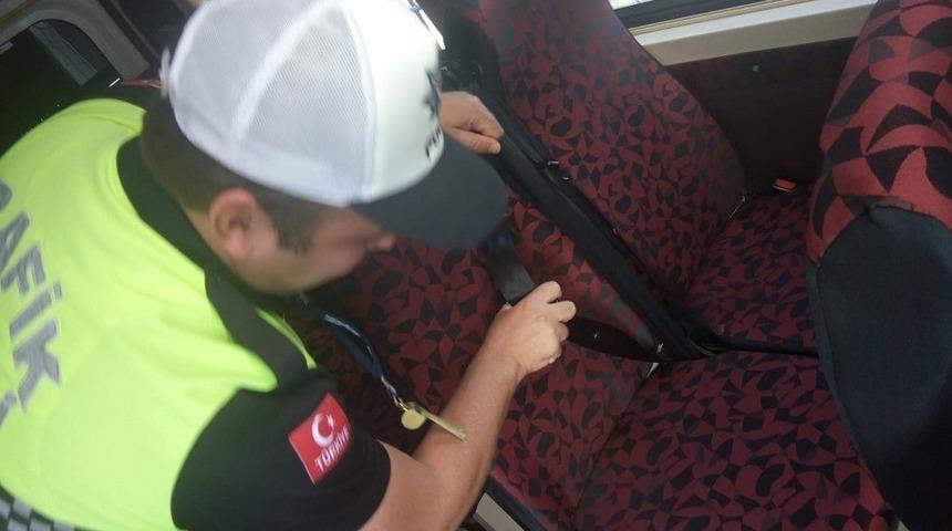 Emniyet &ccedil;ocuk ve gen&ccedil;leri korumaya devam ediyor