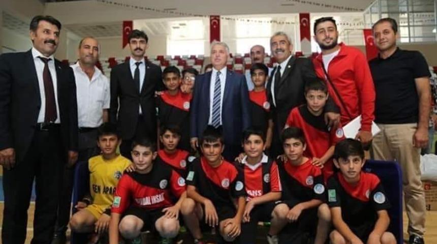 Yeşilay&rsquo;ın destek verdiği futbol kul&uuml;b&uuml;n&uuml;n b&uuml;y&uuml;k başarısı