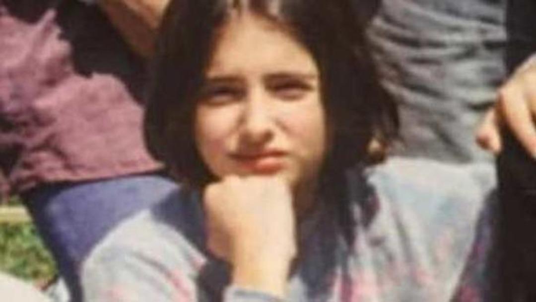 Emina Jahovic &ccedil;ocukluk fotoğrafını paylaştı